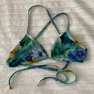 Jolyn printed triangle top